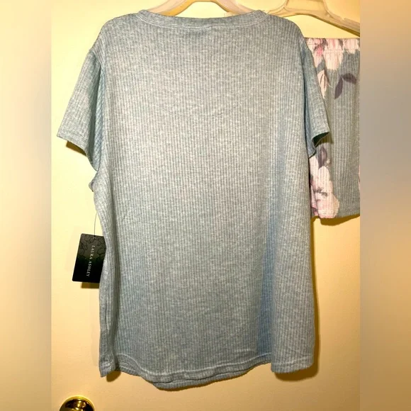 Laura Ashley 2 piece pajama set short sleeve top shorts XL NWT - Picture 5 of 8